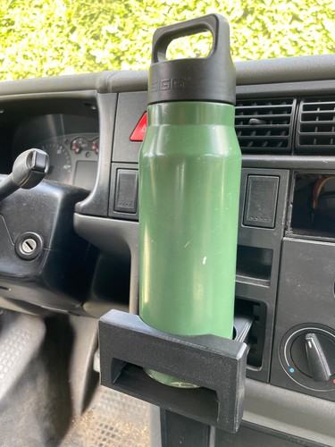 Becherhalter anstatt